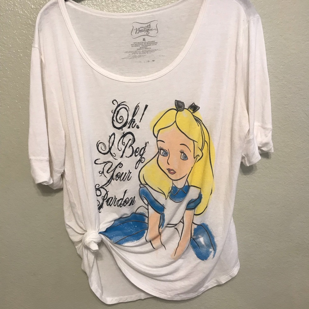 Disney Boutique Alice and Wonderland tee Xl